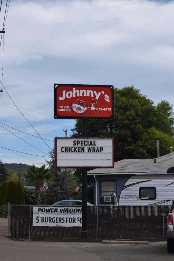 Johnnys Drive In & Diner